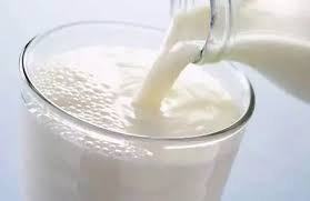 AP mein suspected milawat wala doodh peene se 5 ki maut. milk