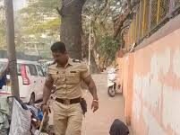 “Mumbai Cop Sushil Shikhare: Humanity in Action. police