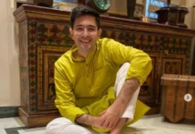 Breaking: Raghav Chadha House mein sidelined! raghav chadha seated on the floor in the living room of his house 0 1200.jpg