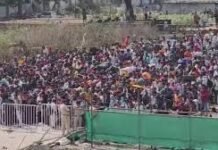 Shortage of trains, crowd breaks record at Udhna station . images