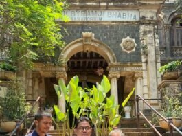 Justice for Firdosh and Sana, Parsi Panchayat trying to vacant them illegally #news #facts #mumbai sanitorium